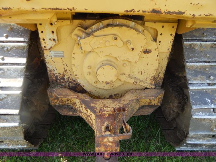 image for item G3160 1986 Caterpillar D5H dozer
