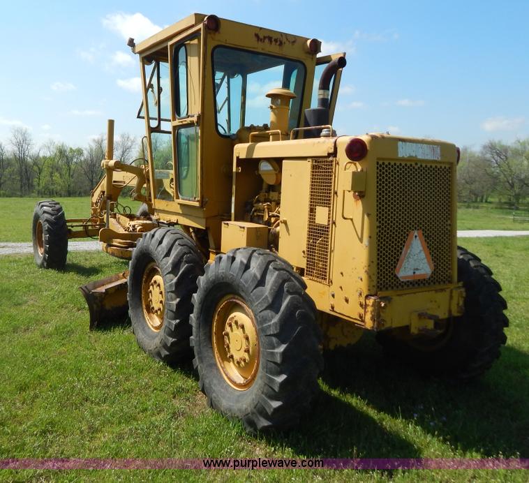 image for item G3161 1974 Caterpillar 120G motor grader