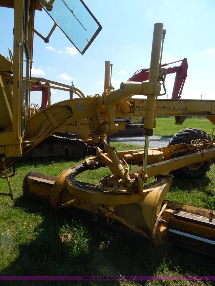 image for item G3161 1974 Caterpillar 120G motor grader