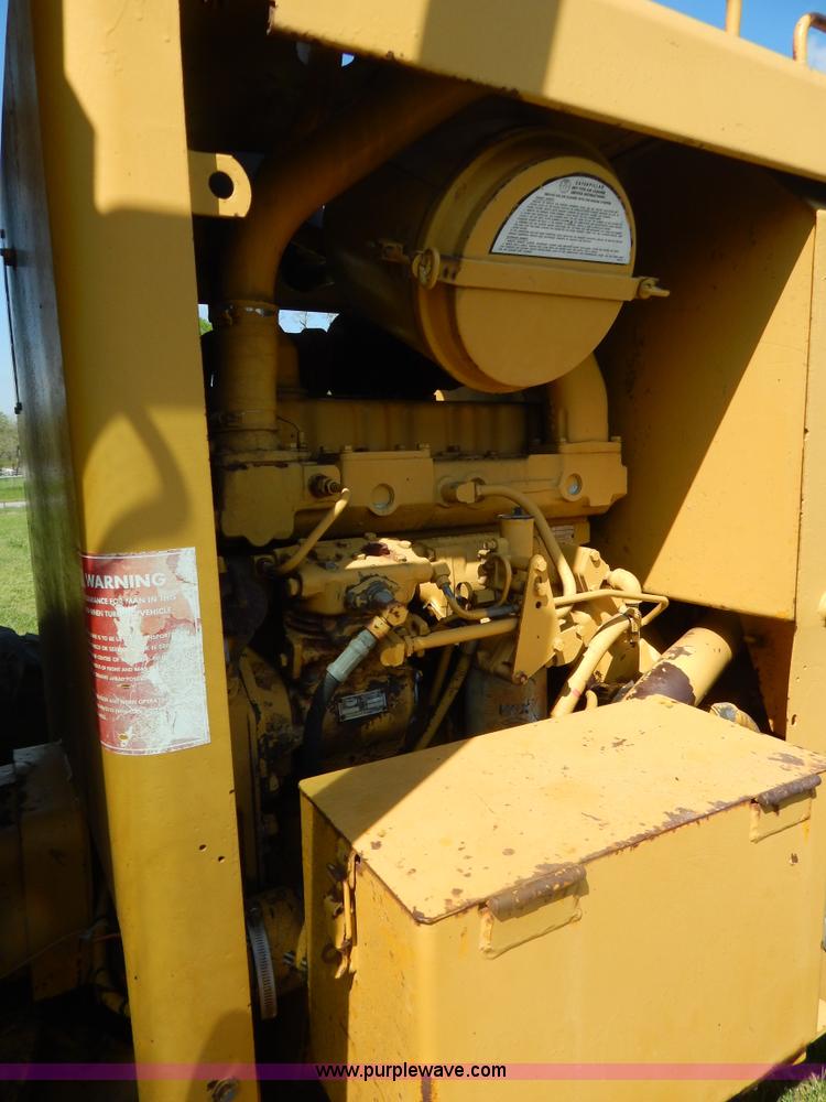 image for item G3161 1974 Caterpillar 120G motor grader