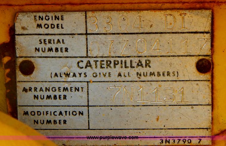 image for item G3161 1974 Caterpillar 120G motor grader