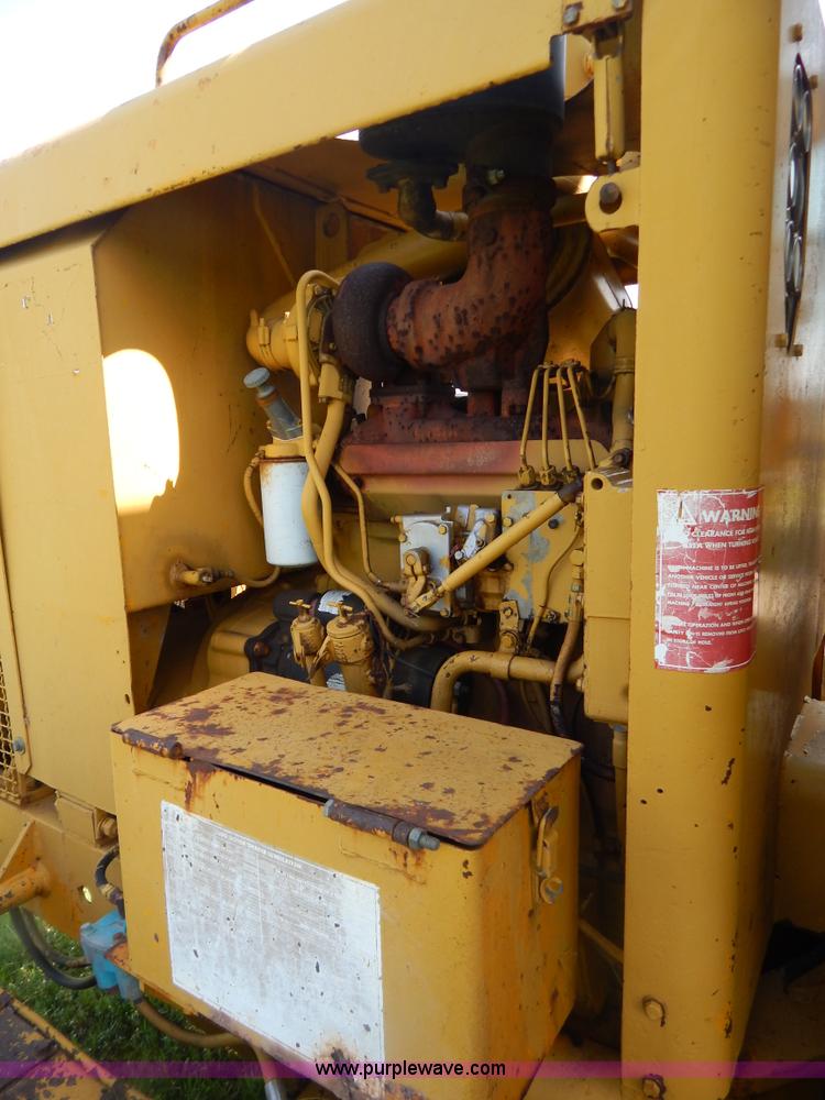 image for item G3161 1974 Caterpillar 120G motor grader