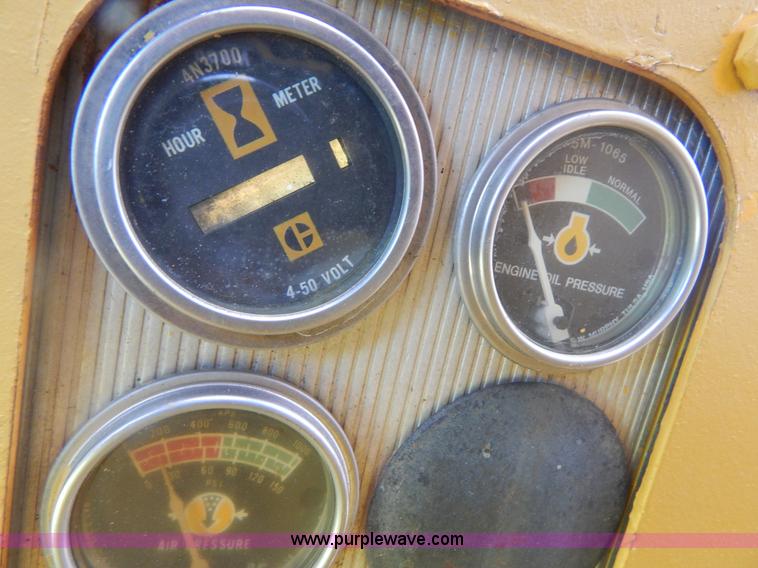 image for item G3161 1974 Caterpillar 120G motor grader