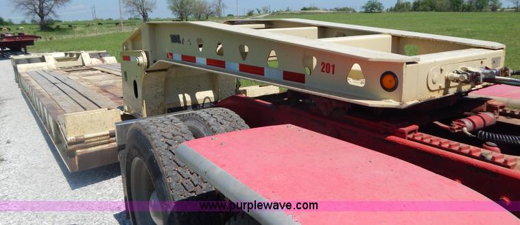 image for item G3163 1995 53' triple axle lowboy trailer