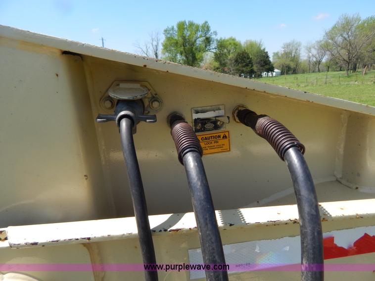 image for item G3163 1995 53' triple axle lowboy trailer