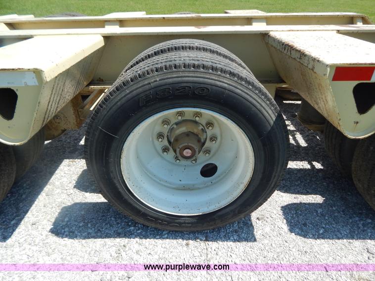 image for item G3163 1995 53' triple axle lowboy trailer