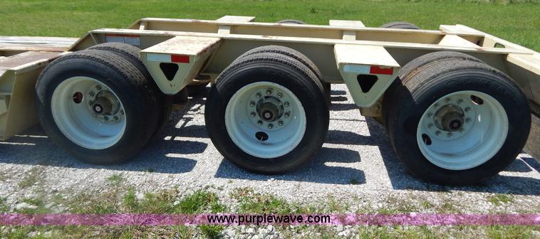image for item G3163 1995 53' triple axle lowboy trailer