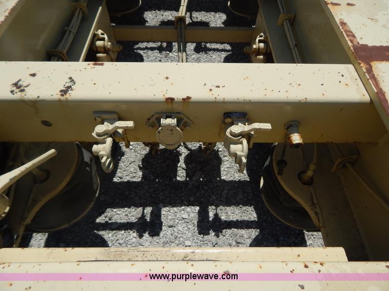 image for item G3163 1995 53' triple axle lowboy trailer