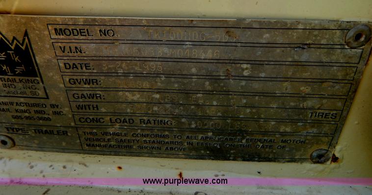 image for item G3163 1995 53' triple axle lowboy trailer