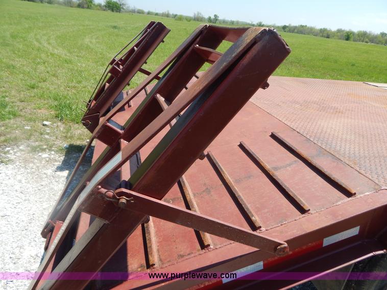 image for item G3164 1997 Atoka tandem axle drop deck trailer