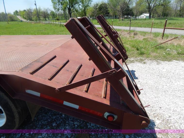 image for item G3164 1997 Atoka tandem axle drop deck trailer