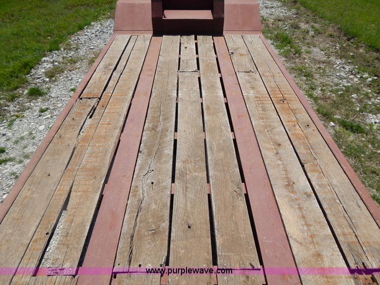 image for item G3164 1997 Atoka tandem axle drop deck trailer