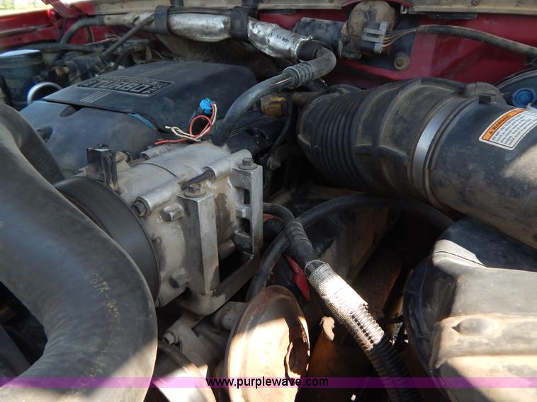 image for item G3165 1997 Ford F350 XL flatbed truck