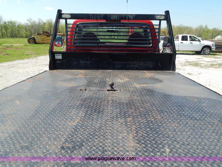 image for item G3165 1997 Ford F350 XL flatbed truck