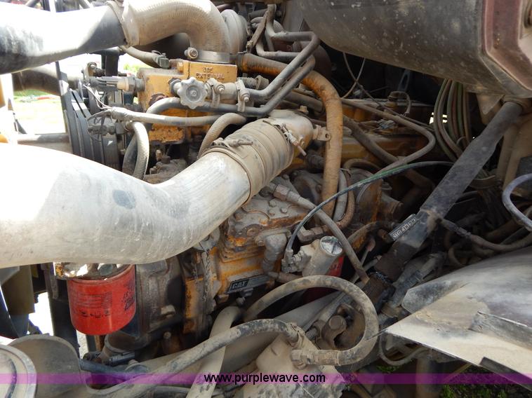 image for item G3166 1997 Ford A9513 AeroMax 113 dump truck