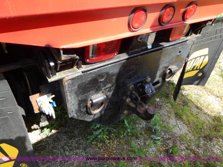 image for item G3166 1997 Ford A9513 AeroMax 113 dump truck