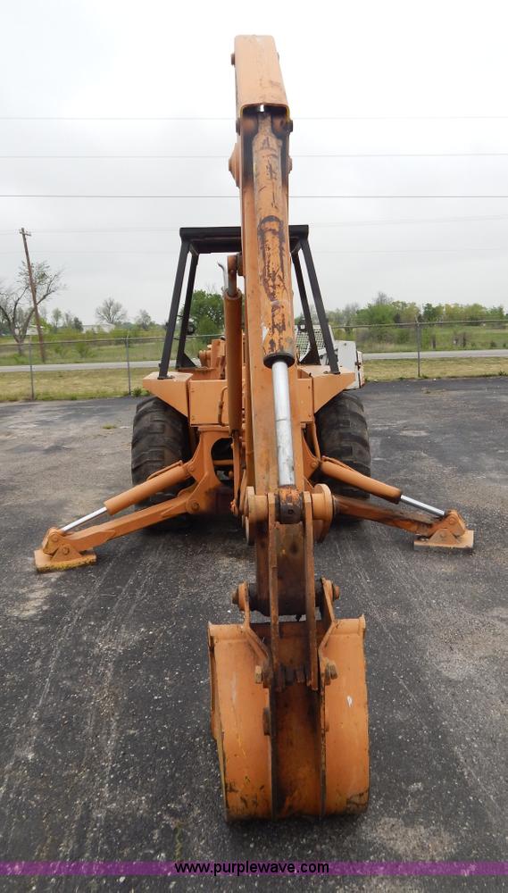 image for item G3167 Case 580C backhoe