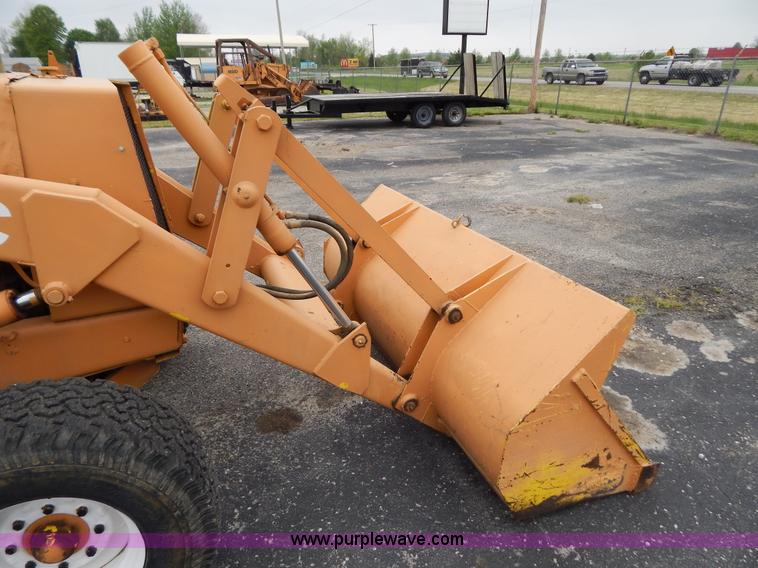 image for item G3167 Case 580C backhoe