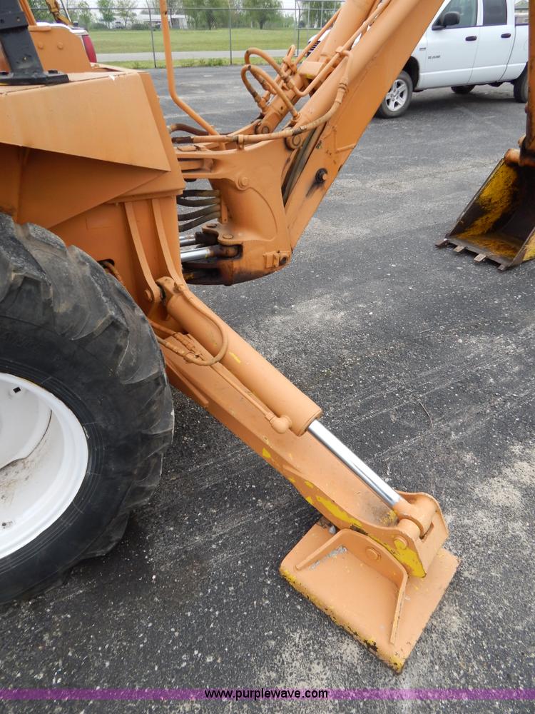 image for item G3167 Case 580C backhoe