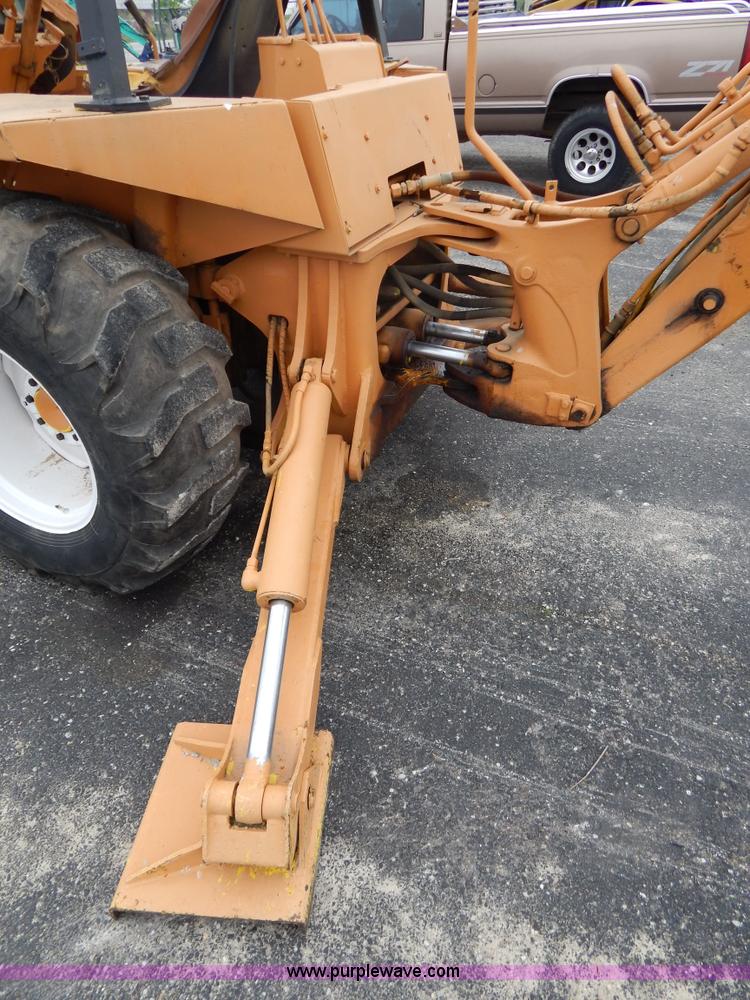 image for item G3167 Case 580C backhoe