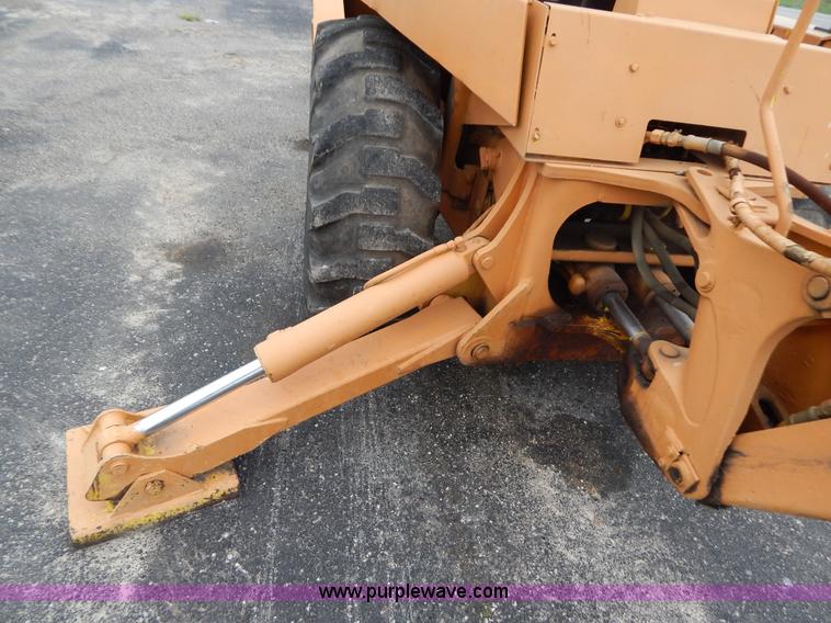 image for item G3167 Case 580C backhoe