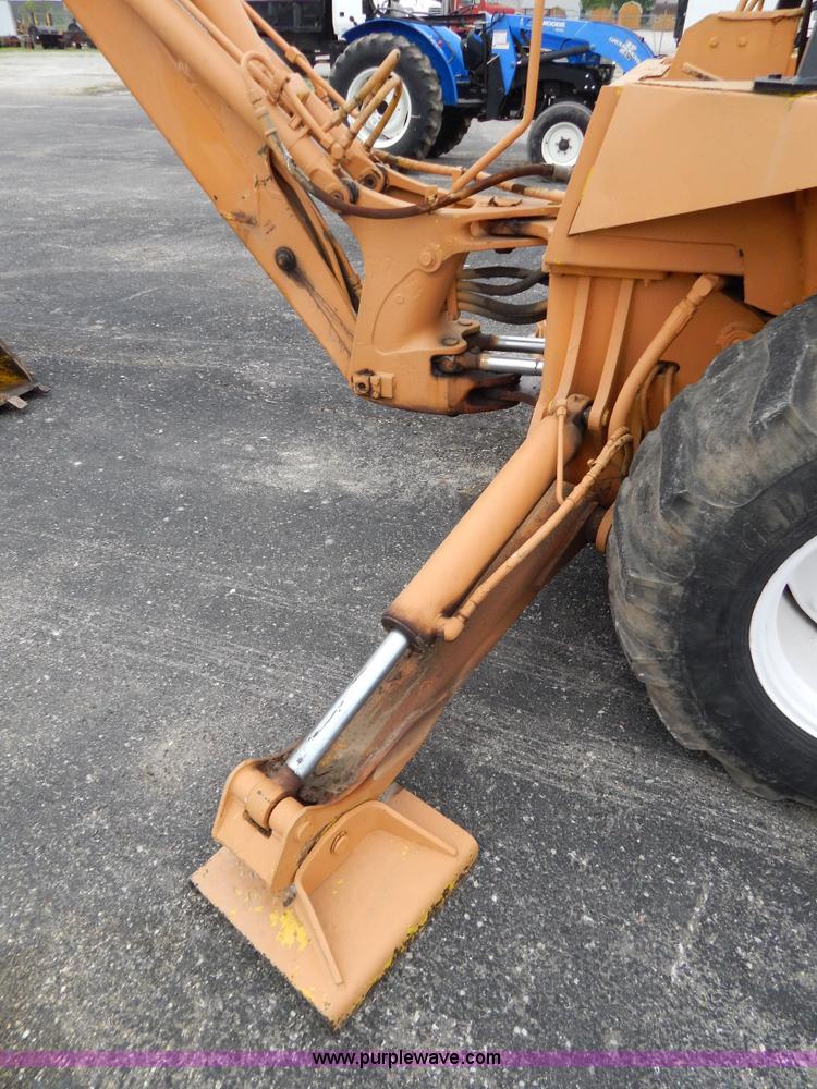 image for item G3167 Case 580C backhoe