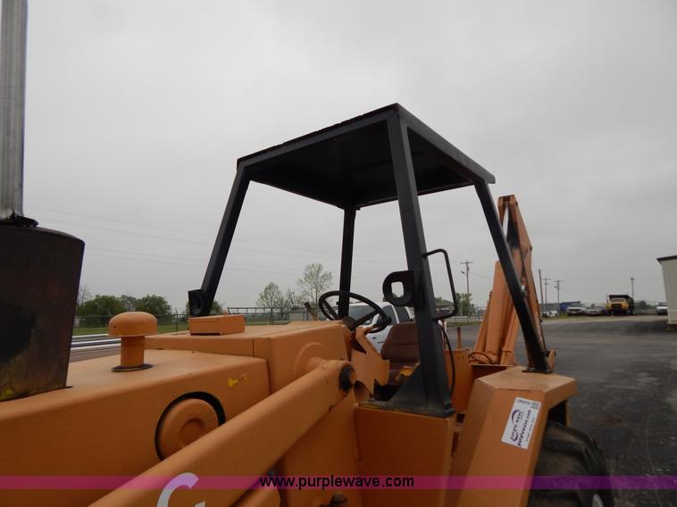 image for item G3167 Case 580C backhoe