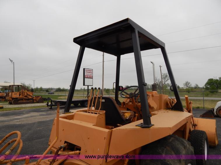 image for item G3167 Case 580C backhoe