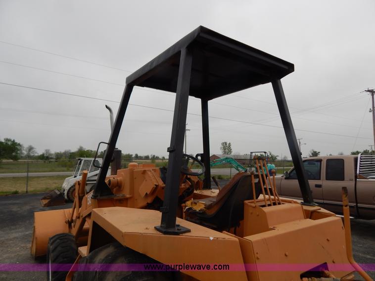 image for item G3167 Case 580C backhoe