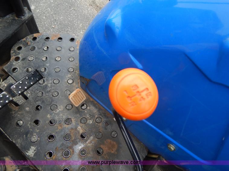 image for item G3168 2006 New Holland TT60A tractor