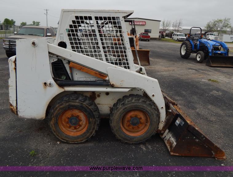 image for item G3169 Bobcat 763 skid steer