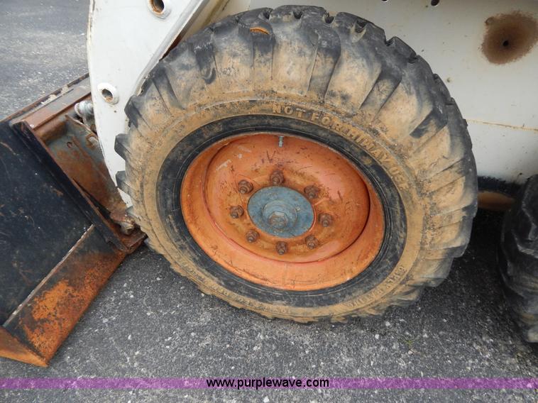 image for item G3169 Bobcat 763 skid steer