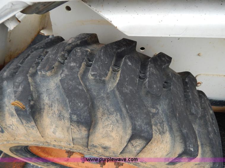 image for item G3169 Bobcat 763 skid steer