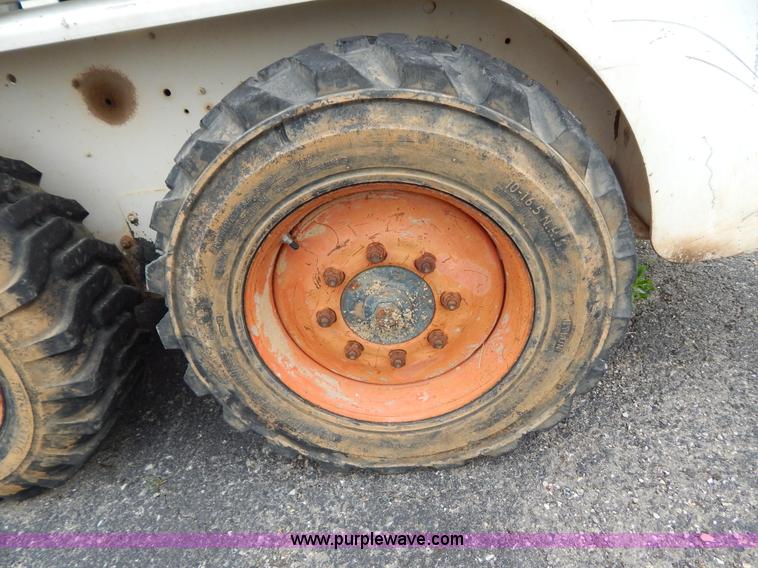 image for item G3169 Bobcat 763 skid steer