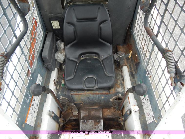 image for item G3169 Bobcat 763 skid steer