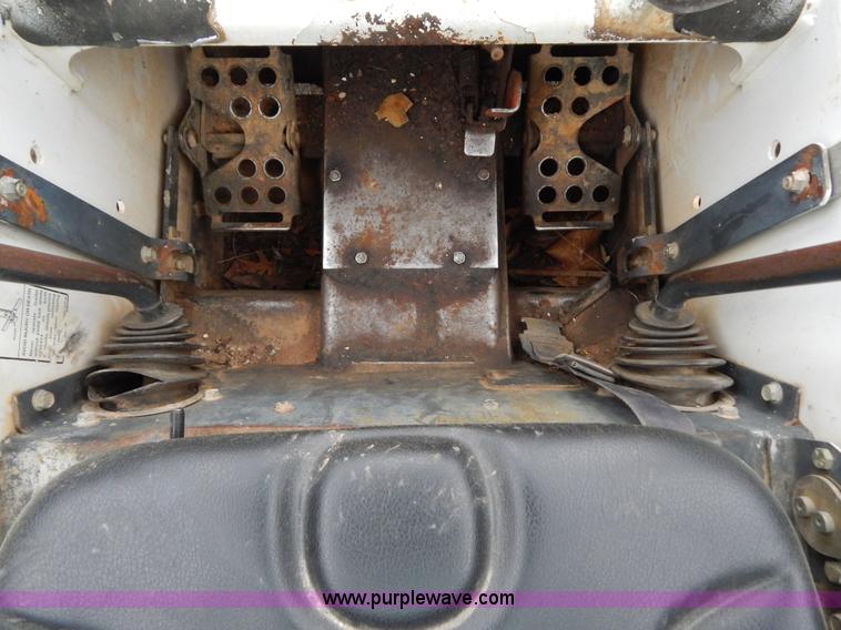 image for item G3169 Bobcat 763 skid steer