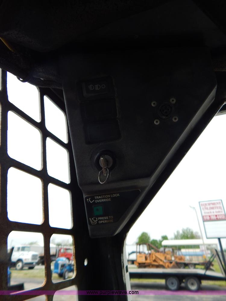 image for item G3169 Bobcat 763 skid steer