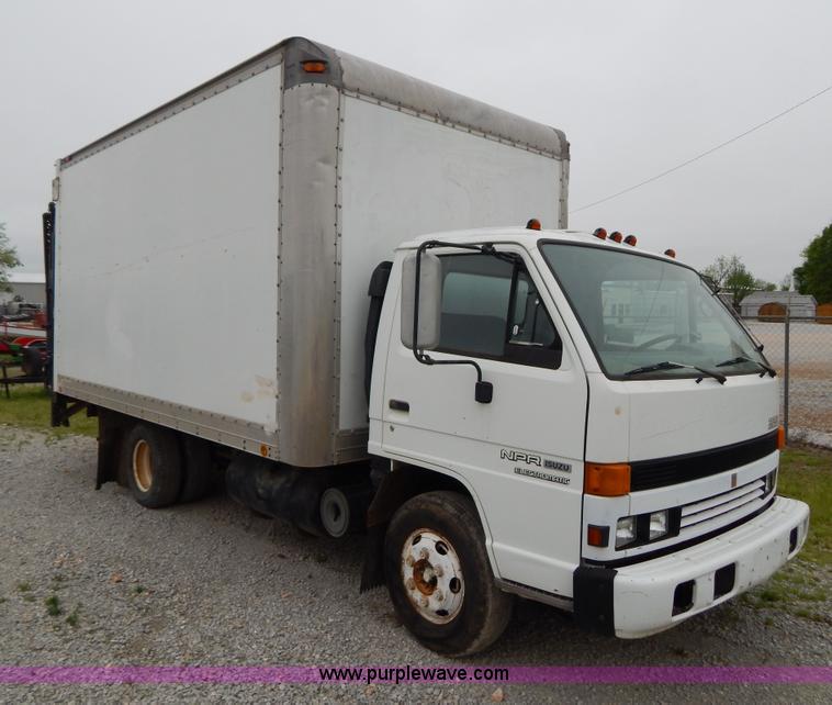 image for item G3170 1995 Isuzu NPR Electromatic box truck