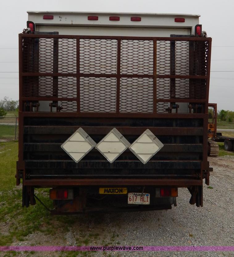 image for item G3170 1995 Isuzu NPR Electromatic box truck