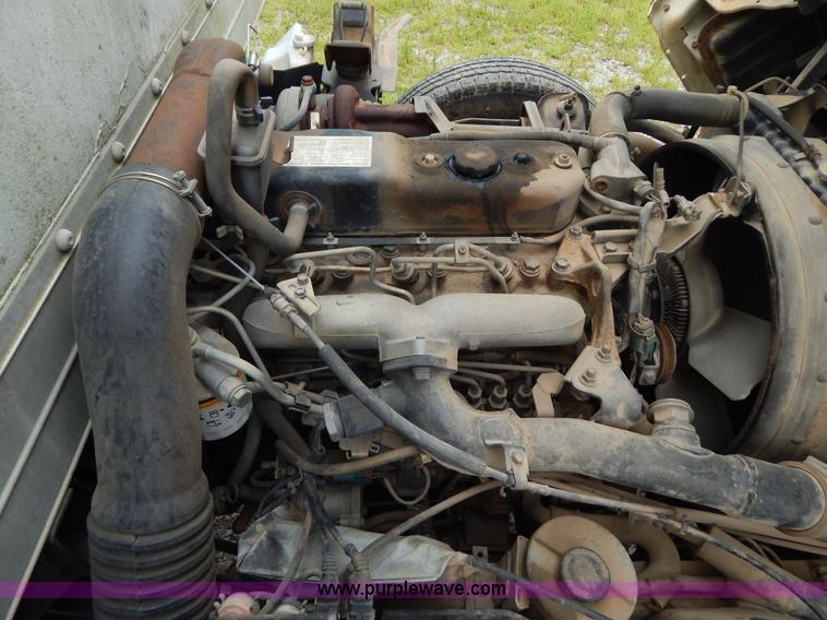 image for item G3170 1995 Isuzu NPR Electromatic box truck