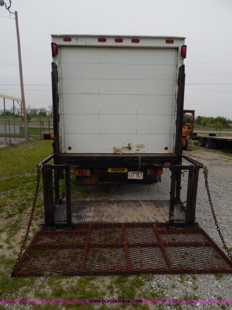 image for item G3170 1995 Isuzu NPR Electromatic box truck