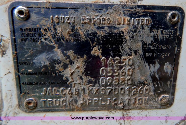 image for item G3170 1995 Isuzu NPR Electromatic box truck