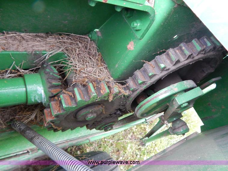 image for item G3171 2009 John Deere 348T square baler