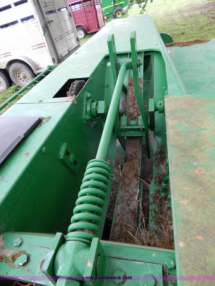 image for item G3171 2009 John Deere 348T square baler