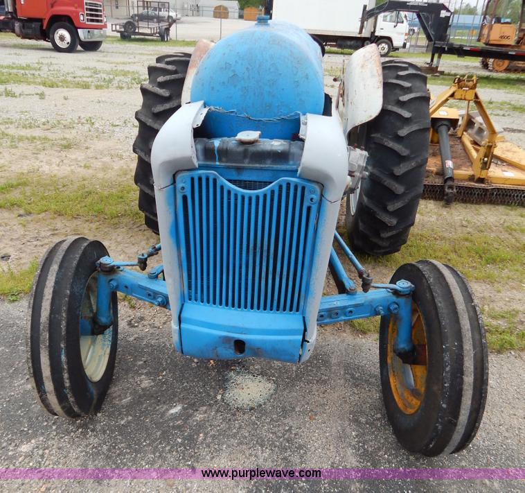 image for item G3173 Ford 801 Powermaster tractor
