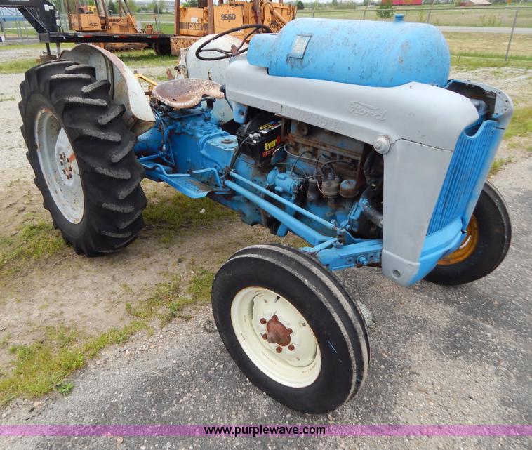 image for item G3173 Ford 801 Powermaster tractor