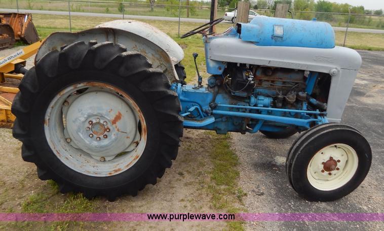 image for item G3173 Ford 801 Powermaster tractor
