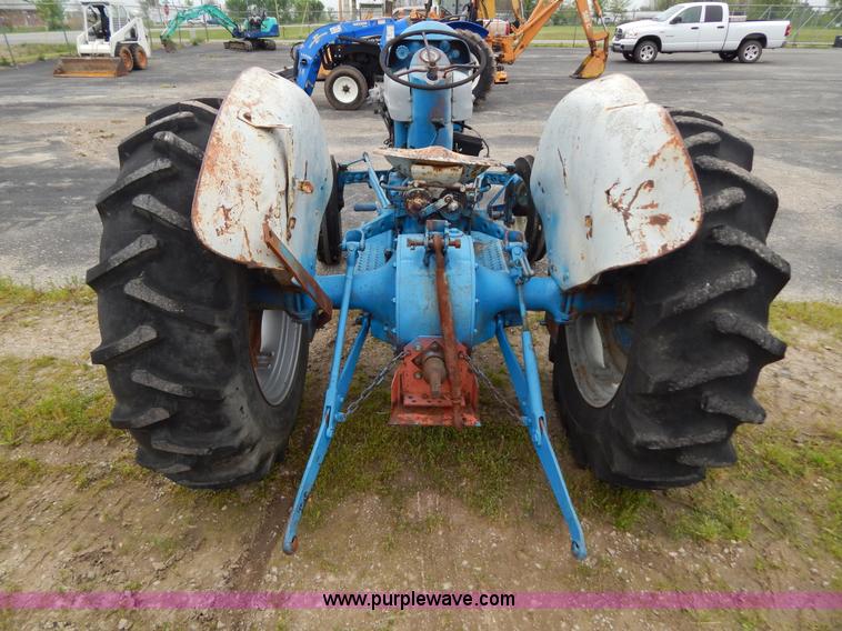 image for item G3173 Ford 801 Powermaster tractor