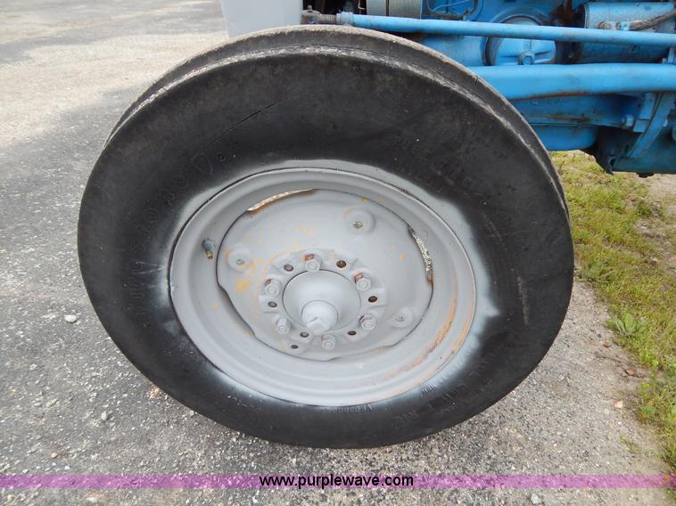 image for item G3173 Ford 801 Powermaster tractor