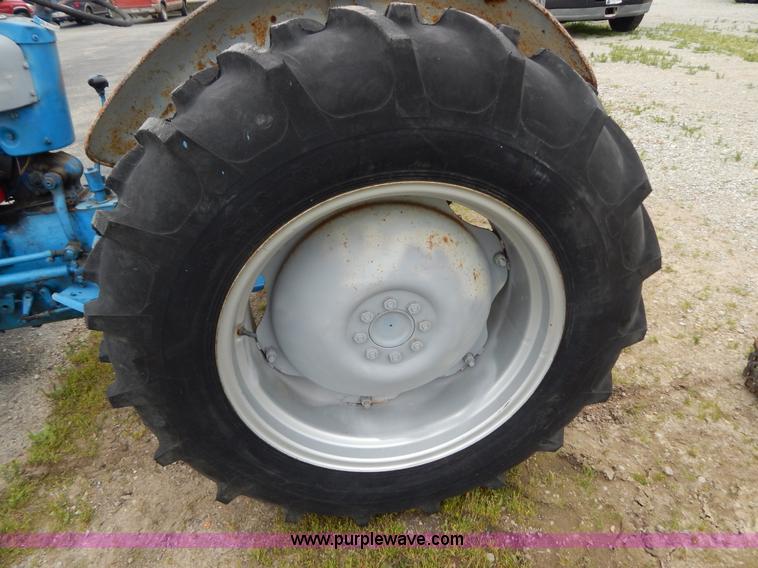 image for item G3173 Ford 801 Powermaster tractor